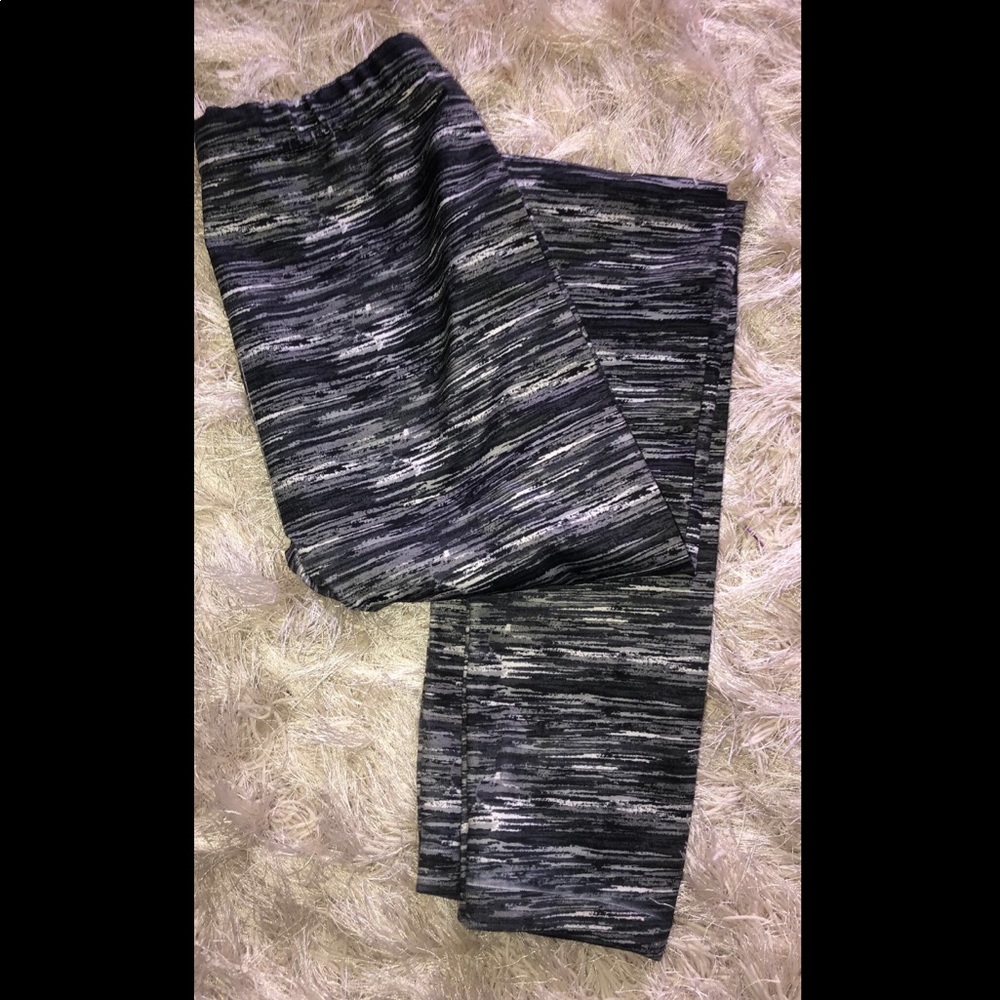 Super super cute leggings.